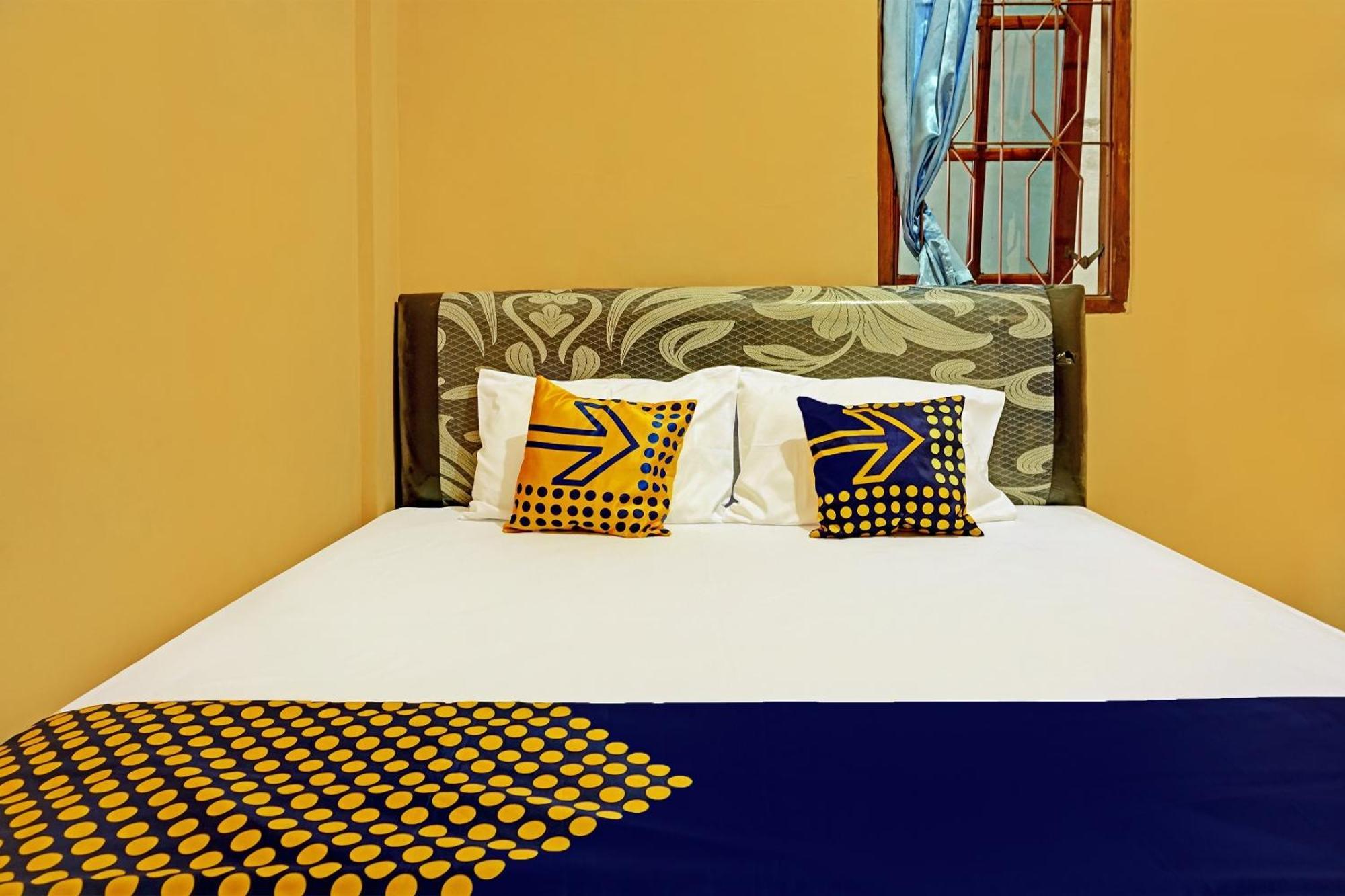 Spot On 92450 Homestay Simpang Panji Suroso Syariah Malang Dış mekan fotoğraf
